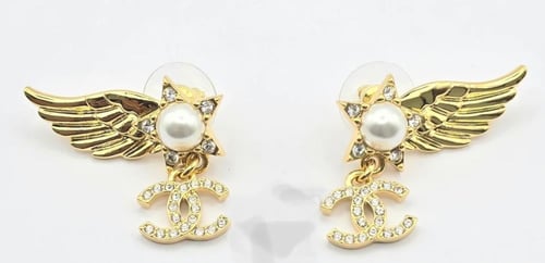 2024 أقراط شانيل جناح ذهبي لؤلؤي كريستالي