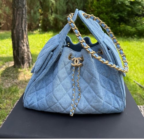 2025 حقيبة شانيل دينم ازرق متوسطة