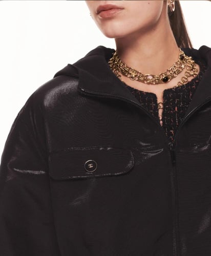 2024 أقراط شانيل على شكل حلقة ذهبي