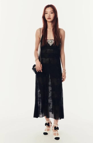 2024 فستان شانيل خليط من الألياف دانتيل شفاف