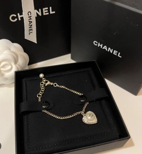 علبة مجوهرات شانيل الأصلية الفاخرة للأسوارة