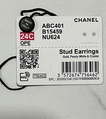 2024 أقراط شانيل ذهبي على شكل نجمة مرصعة بالكريستا...