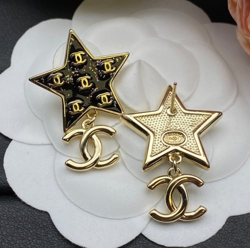 2024 اقراط شانيل حلقة على شكل نجمة