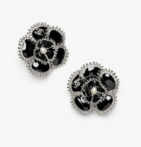 2024 اقراط شانيل مسمار معدن لألئ زجاجية أسود