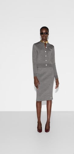 2024 كارديغان قوتشي رمادي صوف