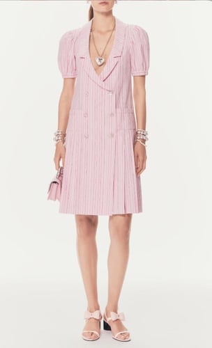 2025 فستان شانيل وردي