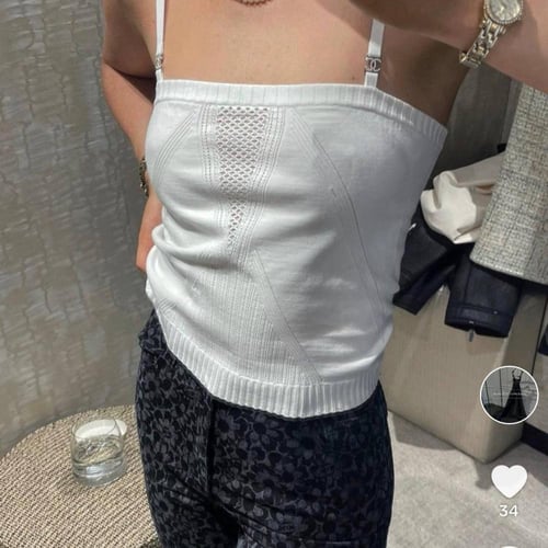 2024 قميص شانيل أسود بلا أكمام