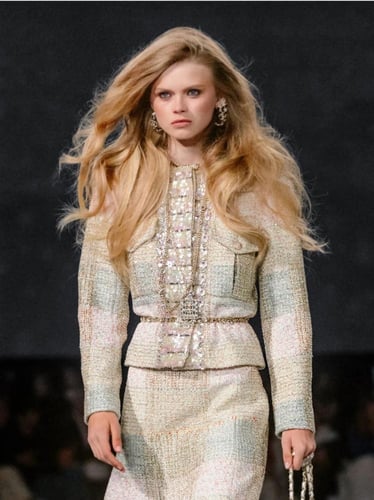 2024 قلادة شانيل شوكر معدن راتنج ستراس ذهبي كريستا...