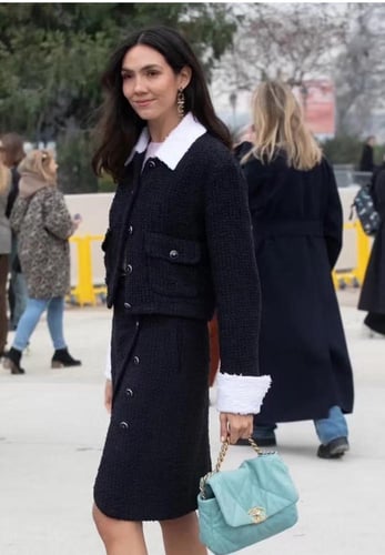 2025 تنورة شانيل تويد أسود أبيض