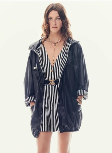 2024 سوار شانيل لؤلؤي ذهبي