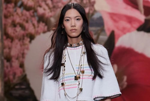 2024 أقراط شانيل على شكل حلقة ذهبي، أبيض، أسود، كر...