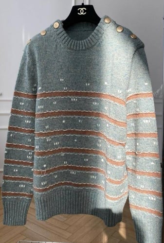 2024 كنزة شانيل بلوفر كشمير صوف أزرق فاتح