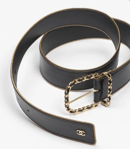 2024 حزام شانيل عريض جلد أسود ذهبي