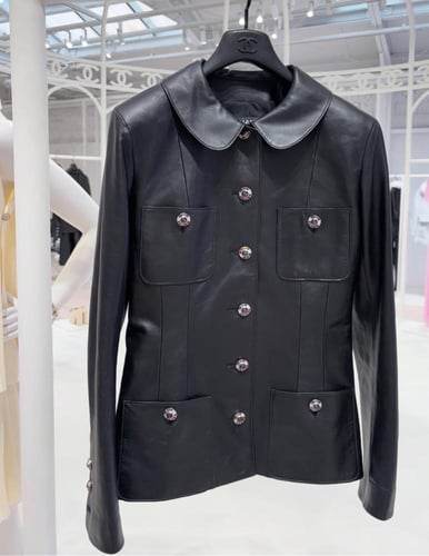 2025 سترة شانيل جاكيت جلد أسود