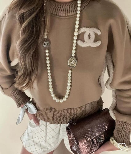 2024 كنزة شانيل صوفية بلوفر ثقيل أسود