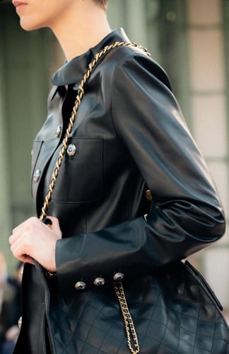 2025 سترة شانيل جاكيت جلد أسود