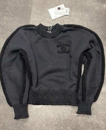 2024 كنزة شانيل صوفية بلوفر ثقيل أسود