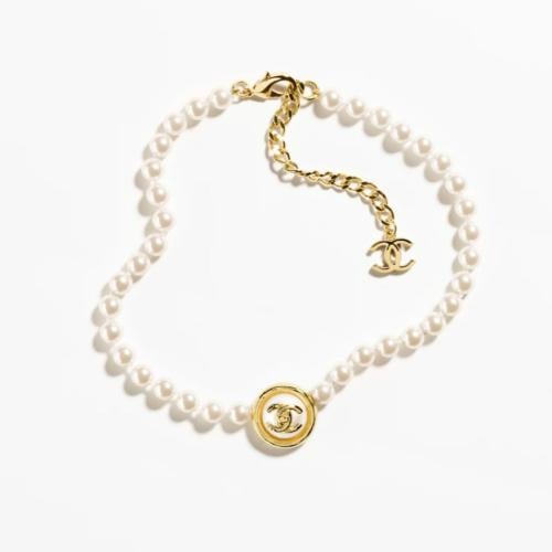 2024 قلادة شانيل ستراس ذهبي لؤلؤي أبيض