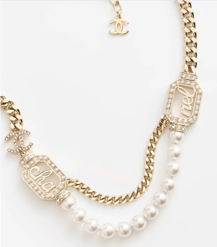 2024 قلادة شانيل بسلسال ذهبي مطعم بحبات لؤلؤ كبير...