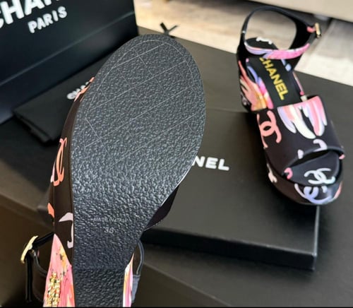 2024 صنادل شانيل جيرسيه استرتش بطبعات