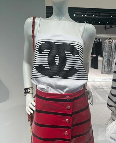 2024 قميص شانيل جيرسي من القطن المضلع حرير مطرز