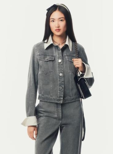 2025 سترة شانيل جاكيت دينم باهت رمادي أبيض