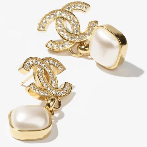 2024 أقراط شانيل بدلاية ذهبي، أبيض لؤلئي، كريستالي