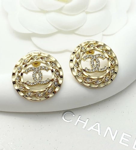 2025 أقراط شانيل حلق ذهبي كريستالي