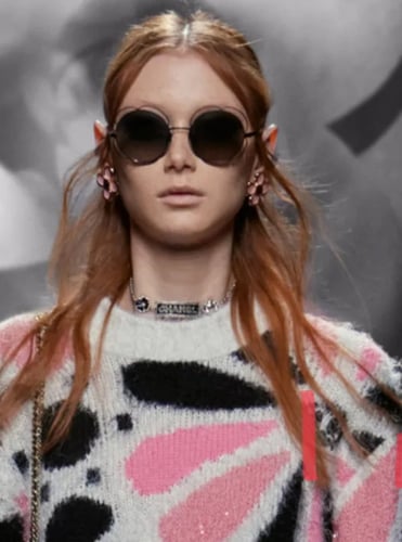 2024شانيل اقراط ستد وردي و ذهبي معدن راتنج