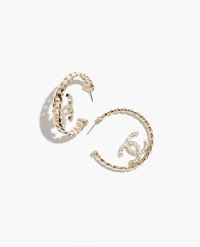 2024 اقراط شانيل على شكل حلقة ذهبي مرصع بالكريستال