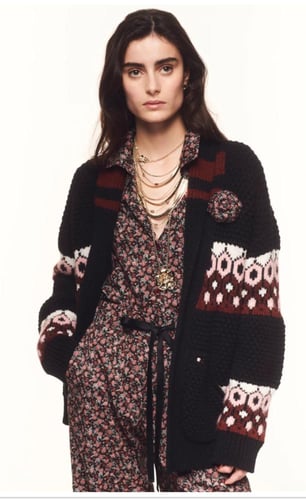 2024 قلادة شانيل شوكر ذهبي عبى شكل وردة