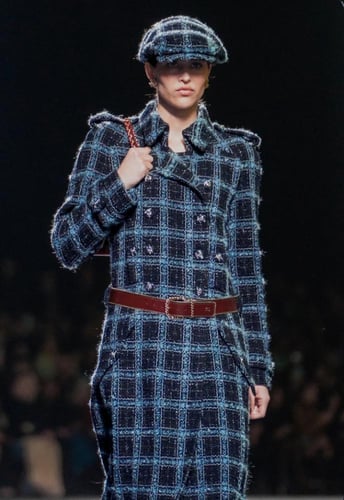 2024 حزام شانيل عريض جلد عنابي برغندي بني ذهبي