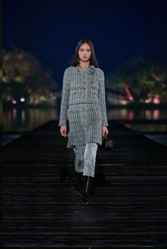 2025 سترة شانيل جاكيت تويد أخضر فيروزي