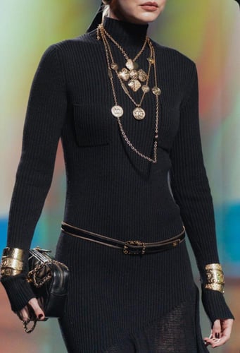 2024 حزام شانيل جلد أسود ذهبي