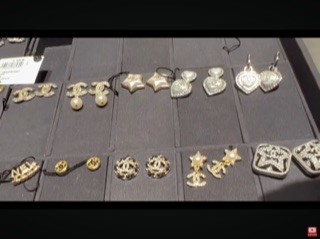 2024 أقراط شانيل ذهبي على شكل نجمة مرصعة بالكريستا...