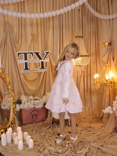 فستان وردي مورد بجاكيت