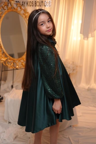 فستان انيق و لون مميز