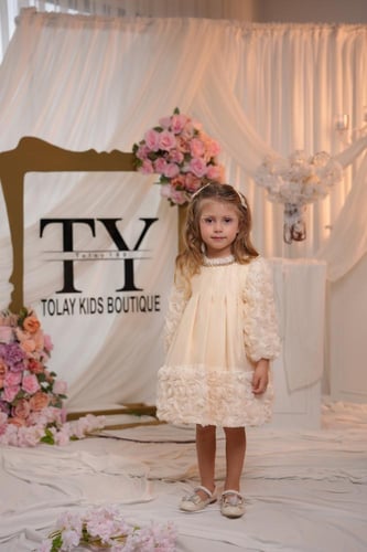 فستان الورد