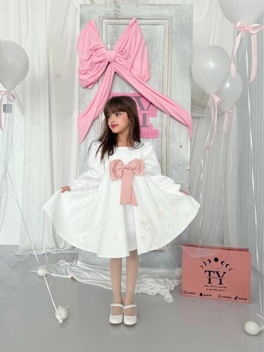 فستان انيق ب فيونكة على الصدر