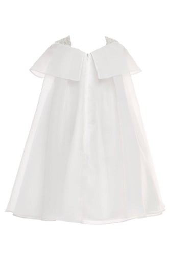 فستان ابيض راقي بتفاصيل لولو مع طوق للشعر