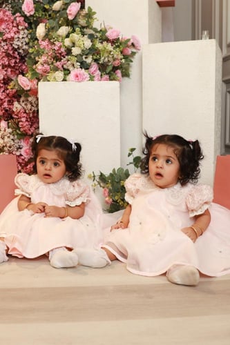 فستان مواليد انيق