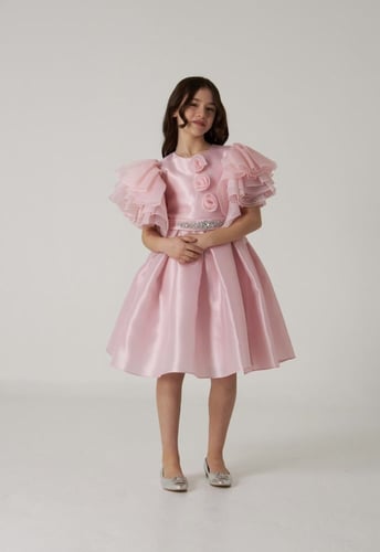 فستان فخم بحزام فضي متوفر لونين