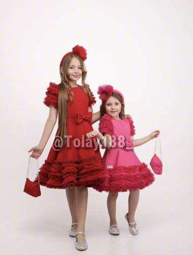 فستان ناعم مميز و انيق مع شنطة و وطوق