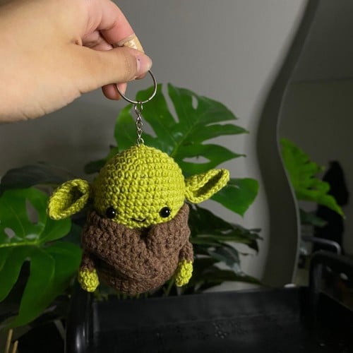 ميدالية كروشية يودا