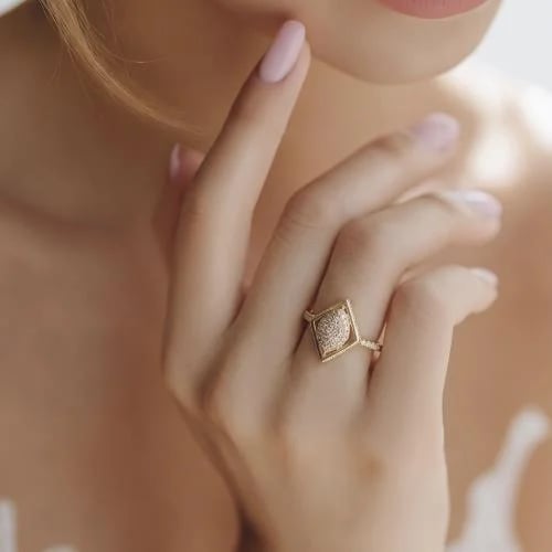 خاتم ذهب عيار 18 الوزن 2.03 جرام