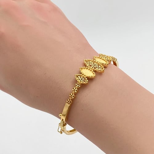 اسواره ذهب عيار 21 الوزن 12.13 جرام