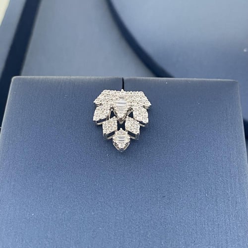 طقم ذهب ملكي عيار 18 وزن 16.26 جم يفيض جمالاً وفخا...