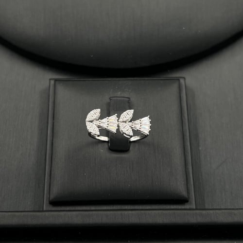 طقم ذهب عيار 18 الوزن 25.31 جرام