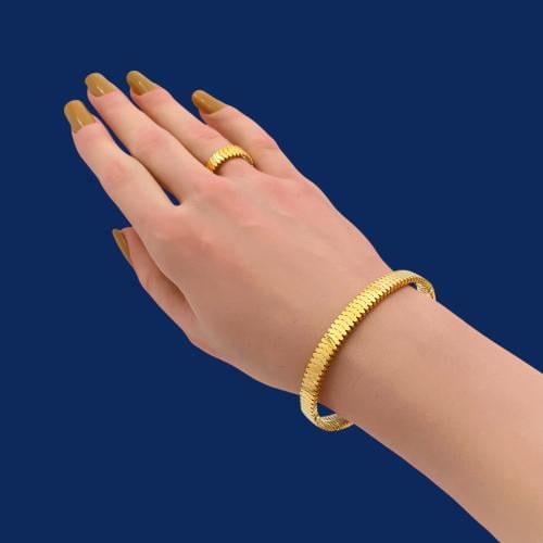 اسواره ذهب عيار 21 الوزن 20.77 جرام