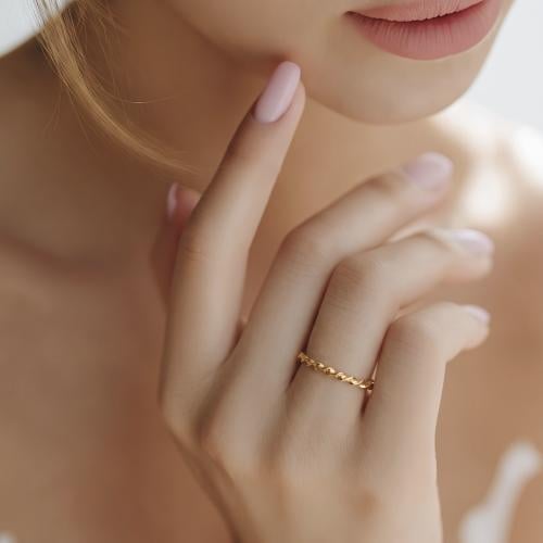 دبله ذهب عيار 21 الوزن 1.25 جرام